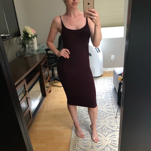 H&M Dresses & Skirts - H&M maroon ribbed midi dress, XS